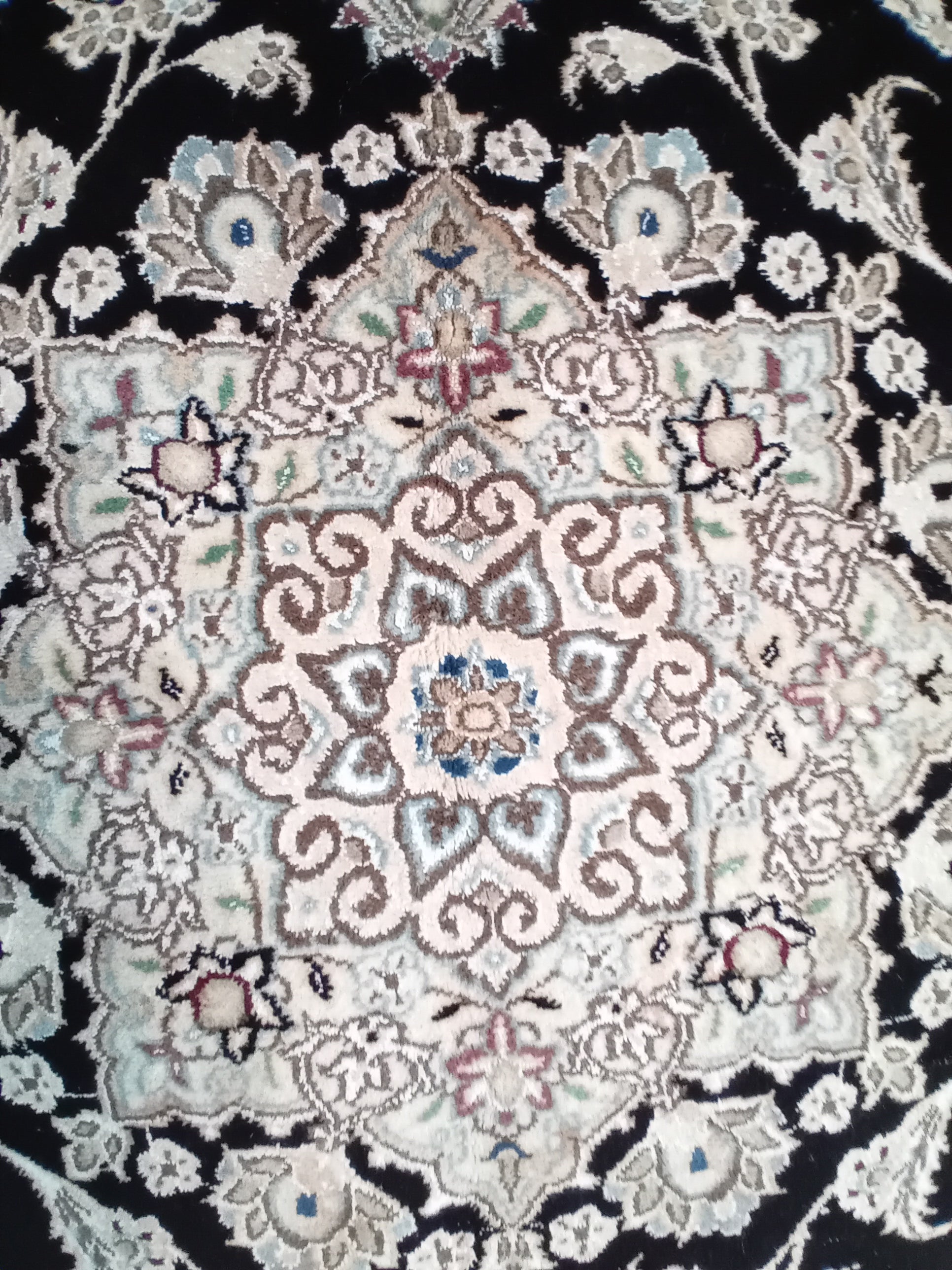 Tappeto Nain 9la 200x155 cm – Lana, Seta e Cotone