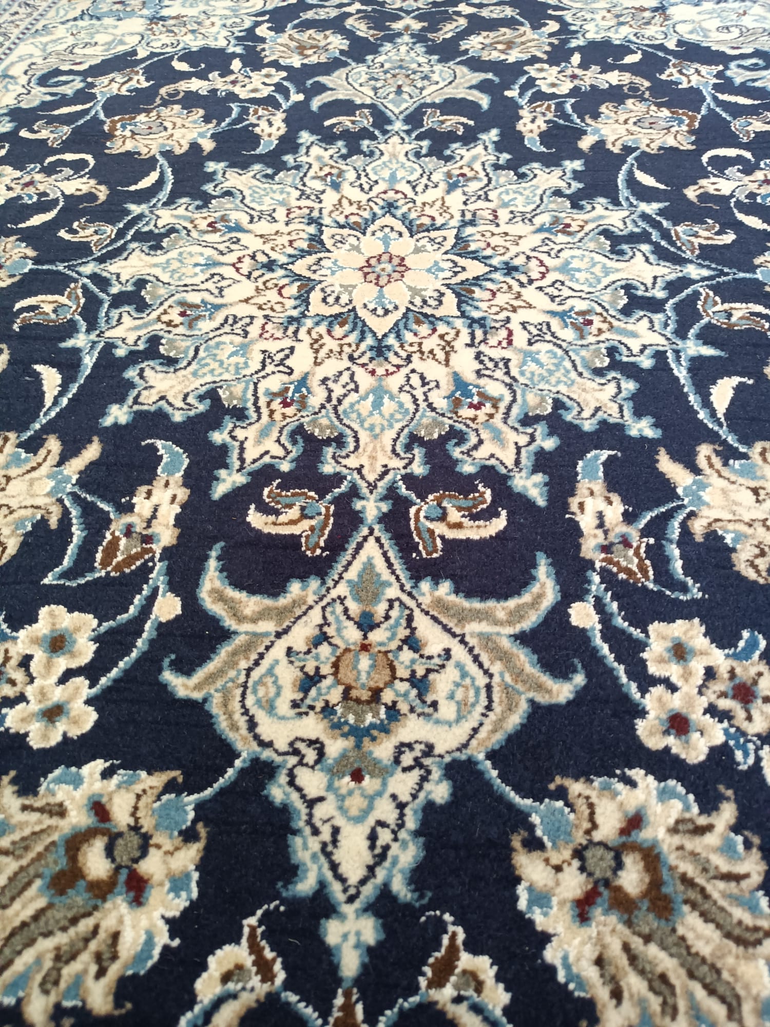 Tappeto Nain  200x150 cm – Lana e Seta di Alta Qualità